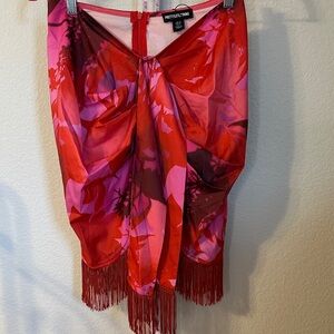 PrettyLittleThing Red and Pink Floral Mini Skirt